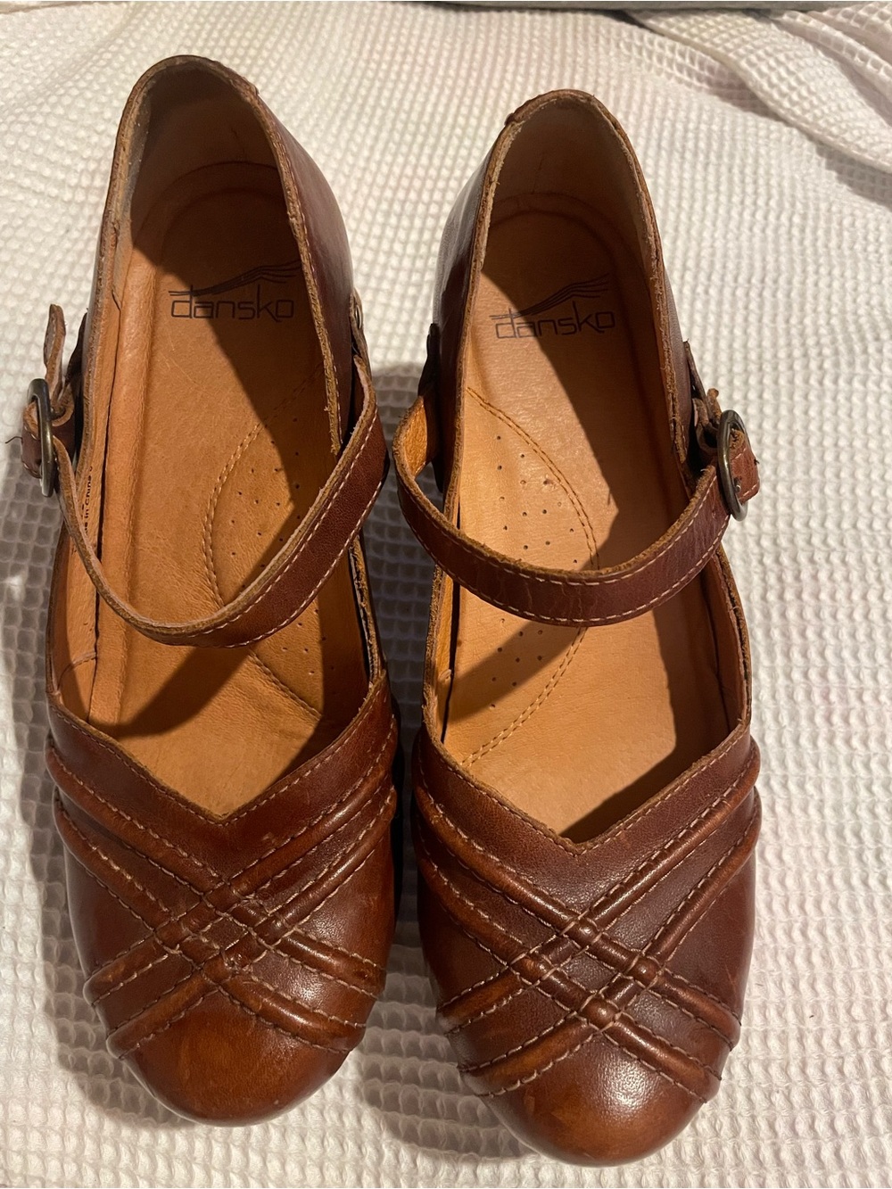 Dansko Reeny Women's Brown Leather Mary Jane Clogs 37